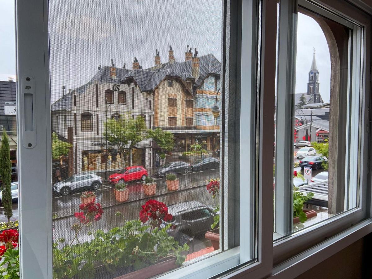Apartmán Locar-In Gramado- 100M Rua Coberta Exteriér fotografie